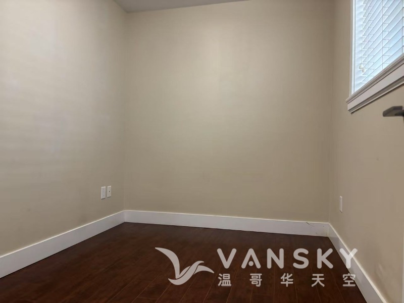 250522195326_Bedroom 1.jpg